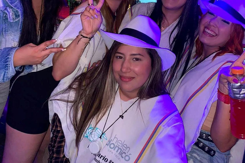 Medellín: Chiva Traditions Guided Party Tour with Open Bar