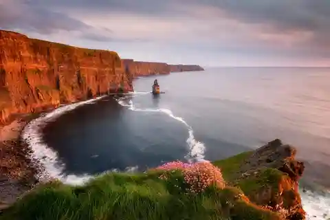 From Dublin: Private Tour Cliffs of Moher, Galway City &More