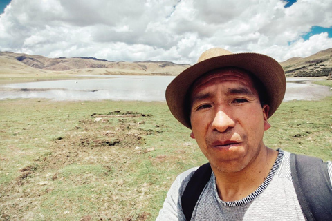 From Cusco: Sunset Llama Trek with Stargazing & Bonfire