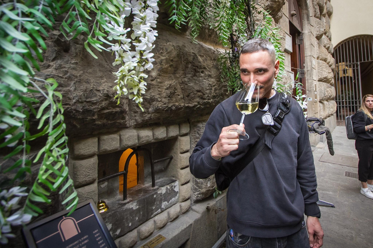 Florence: Wine Windows & Hidden Legends Evening Tour PREMIUM Wine Windows & Hidden Legends Evening Tour