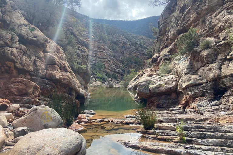 阿加迪尔：Tizgui 山谷徒步导览（含酒店接送）阿加迪尔：蒂兹吉山谷徒步导览（含酒店接送）