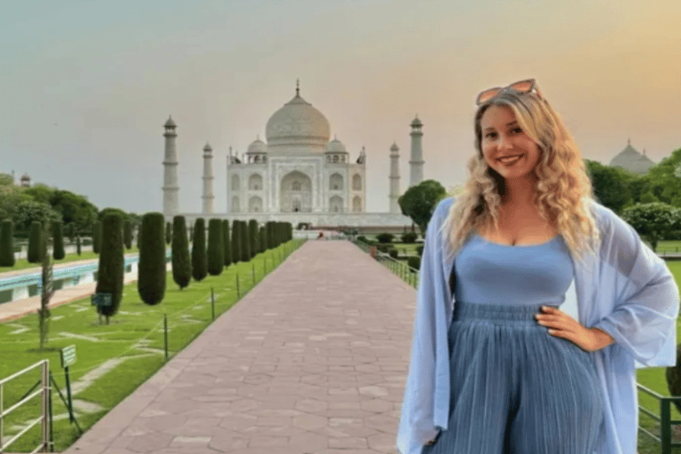 De Deli: Visita ao Taj Mahal e ao Forte de Agra de carro com guia de turismoCarro + Guia + Tickets de entrada