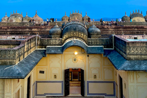 8-Day Tour: Agra, Jaipur & Jaisalmer Immersion