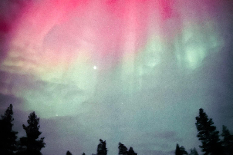 Saariselkä,Kakslauttanen: Aurora Hunting & Photography Tour. Private Aurora Hunting & Photography Tour By Minivan