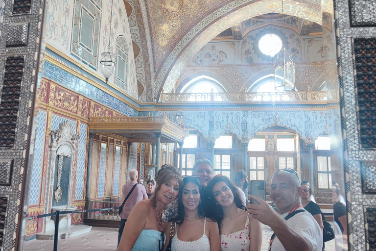 Blue Mosque, Topkapı Palace and Harem Guided Tour Tour with Entry Tickets
