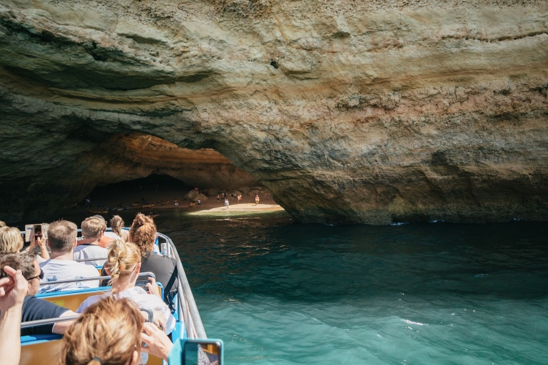 Albufeira: Höhlen- & Bootstour zur DelfinbeobachtungAlbufeira: 2,5-stündige Höhlen- und Delfinbeobachtungs-Tour