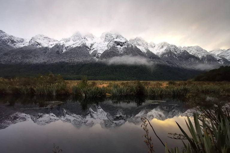 Te Anau do Queenstown wraz z wycieczką do Milford Sound, rejsem i lunchemWycieczka z Te Anau do Queenstown, w tym Milford Sound, rejs i lunch