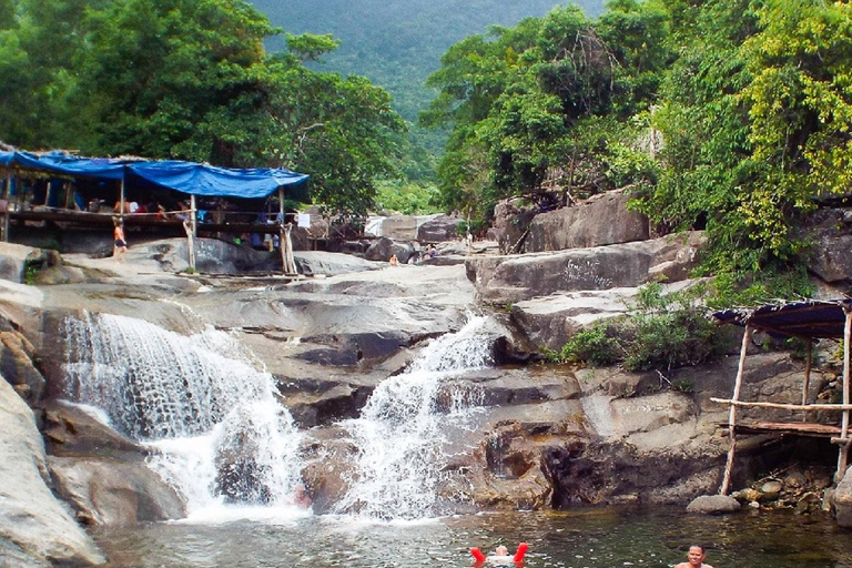 Hue&amp;HoiAn :Enkele reis Jeep Tour met Sightseeingtour via Hai Van PassHue &amp; Hoi An: Jeep Tour met sightseeingtour via Hai Van Pas