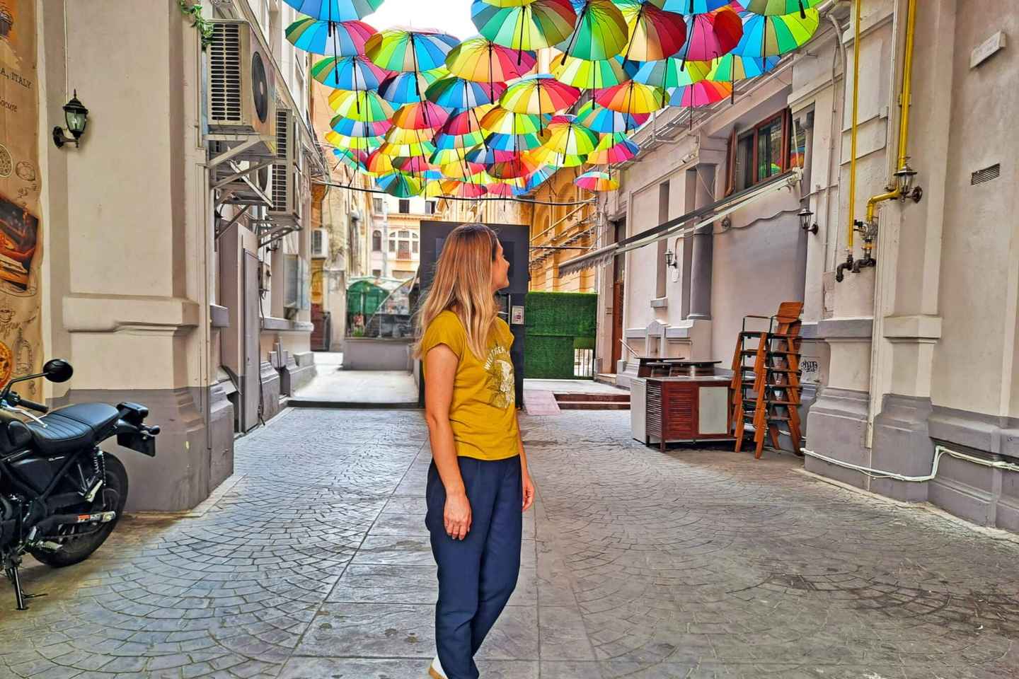 Bucharest: Old Town Walking TOUR + Amazing Victory Street