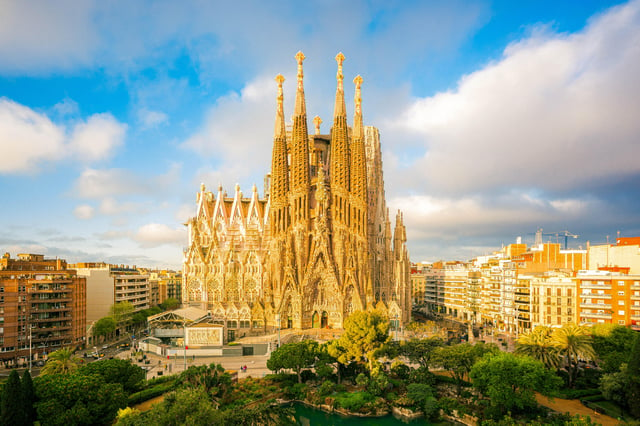 Barcelona: Visita guiada rápida a la Sagrada Familia de Gaudí