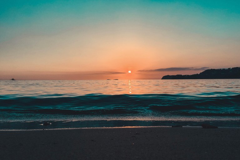 圣马丁岛：日落骑马和篝火之旅