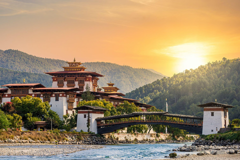 Bhutan: 9-Day Tour with experiencing Phobjikha Valley