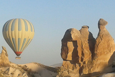 Cappadoce : Montgolfière au lever du soleil à GöremeCappadoce : Excursion en montgolfière au lever du soleil à Göreme avec collations