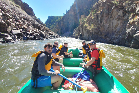 Vail CO: Rafting in acque bianche sul fiume Colorado adatto alle famiglieBond, CO: Rafting sul fiume Colorado adatto alle famiglie