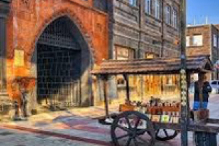 Private Day Trip From Yerevan to Gyumri