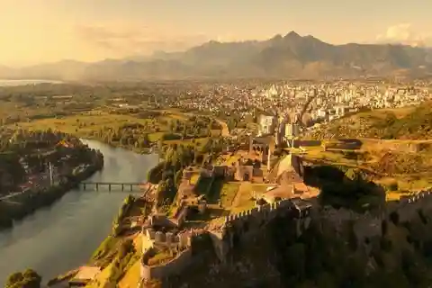 Tour guidato della città di Scutari con pranzo
