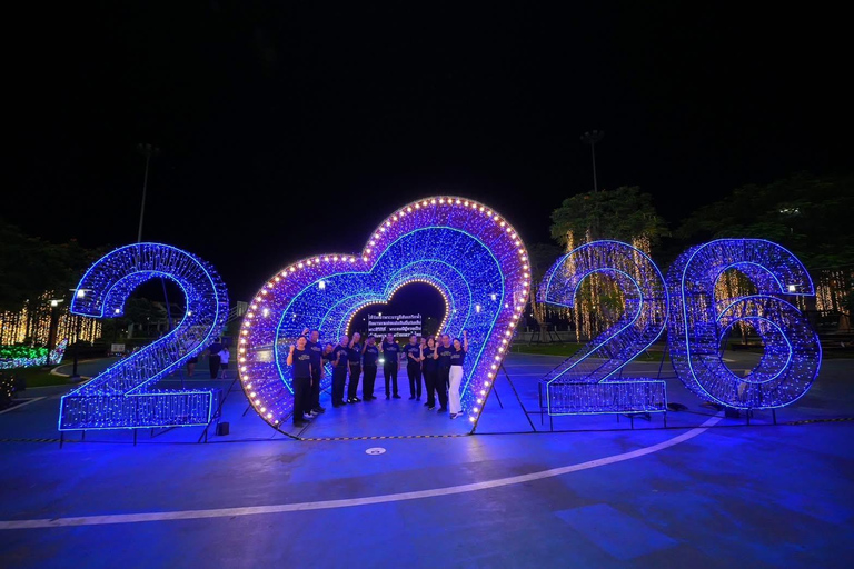 Pattaya: Evening City Tour & Alcazar Cabaret Show Pattaya: Evening City Tour & Alcazar Cabaret Show