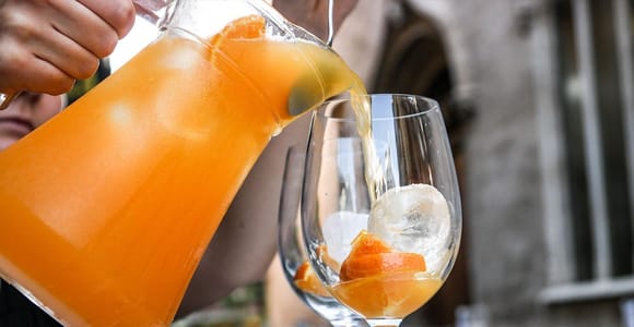 Valencia: Food Tour with Tapas & Drinks
