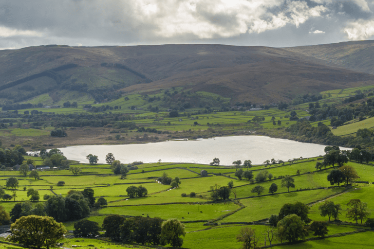 Recorrido en coche por el Parque Nacional de Yorkshire Dales con una APP