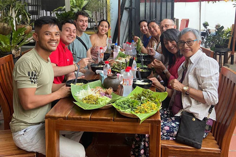 Visita gastronómica auténtica de Phnom Penh con un local