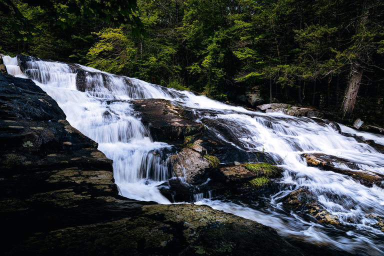 Boston: Pioneer Valley Waterfalls Tour with Transfers