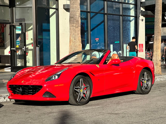 Hollywood: 30 perces Hollywood felirat Ferrari túra