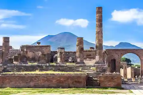 Pompeia e Costa Amalfitana: excursão privada a partir de Roma com visita às escavações