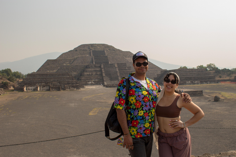 Teotihuacan tour+ontbijt in grot+ophaalservice van CDMX