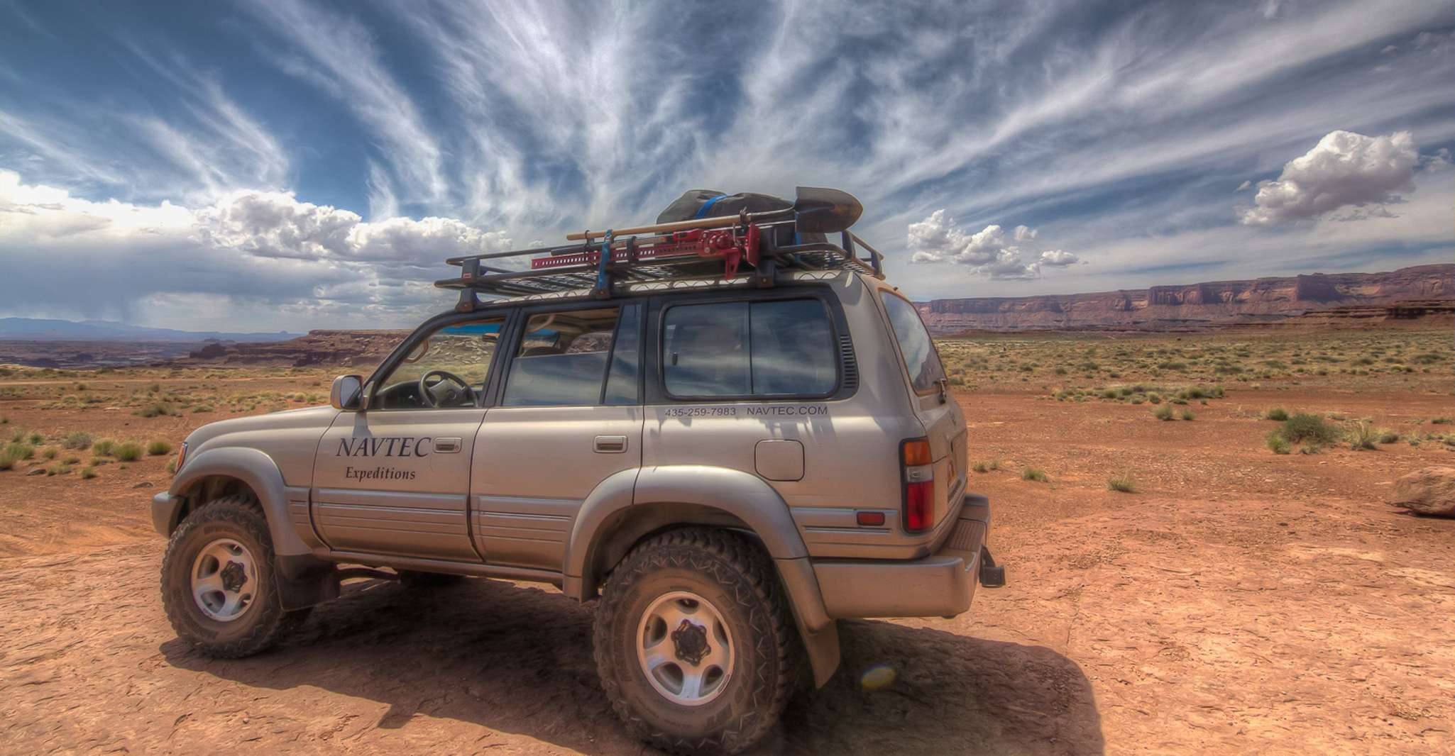 From Moab, Full-Day Canyonlands and Arches 4x4 Driving Tour - Housity