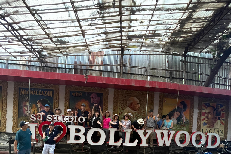 Mumbai: Bollywood Studio Tour + Dansshow + Karaoke