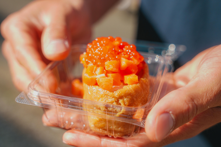 Tsukiji Fish Market Food Tour in Tokyo: Seafood Delight