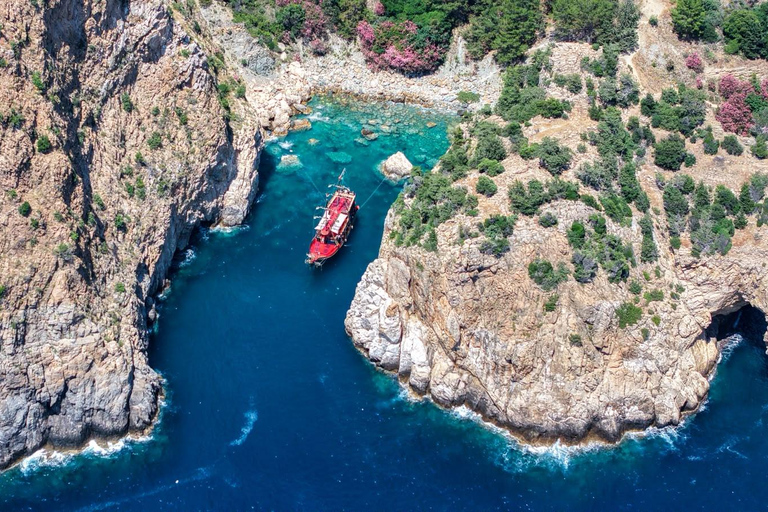 From Alanya: Gazipasa Hidden Bays Boat Tour & Lunch