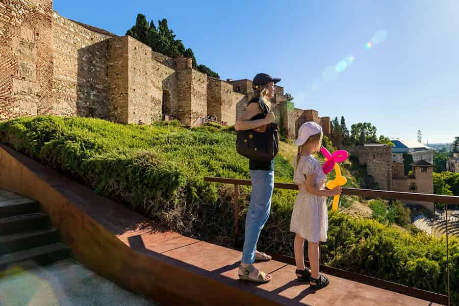 Tour door het Alcazaba en het kasteel van Gibralfaro met officiële audiogids
