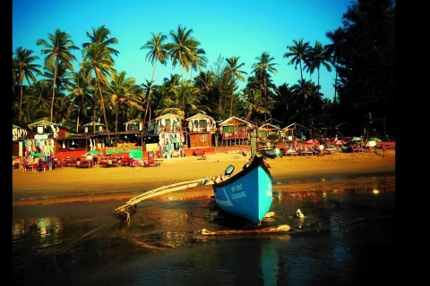 Goa : La plage de Baga et la basilique de Bom Jesus
