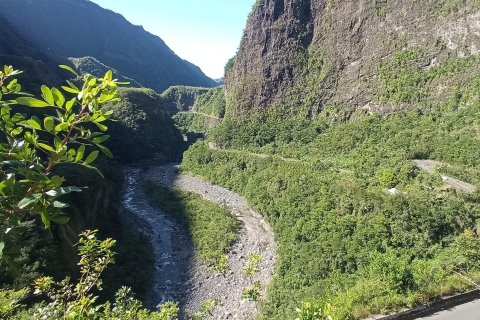 Wyspa Reunion: Wycieczka krajoznawcza Cilaos z przewodnikiem z kierowcąFrancuskojęzyczny kierowca/przewodnik