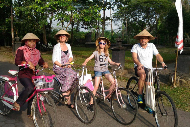 Yogyakarta: Subida ao topo de Borobudur Inclui passeio de bicicleta