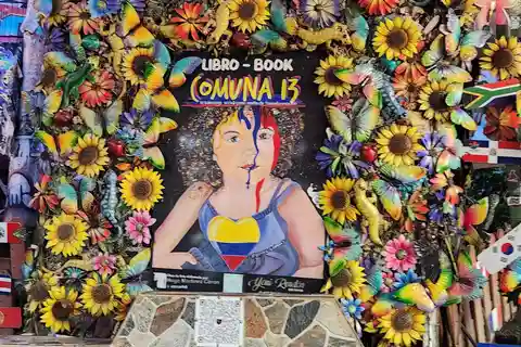 Visita privada à comuna 13: grafitour, gastronomia, museu Escobar