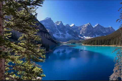Banff - Lake Louise Moraine Lake and Icefields Parkway Tour