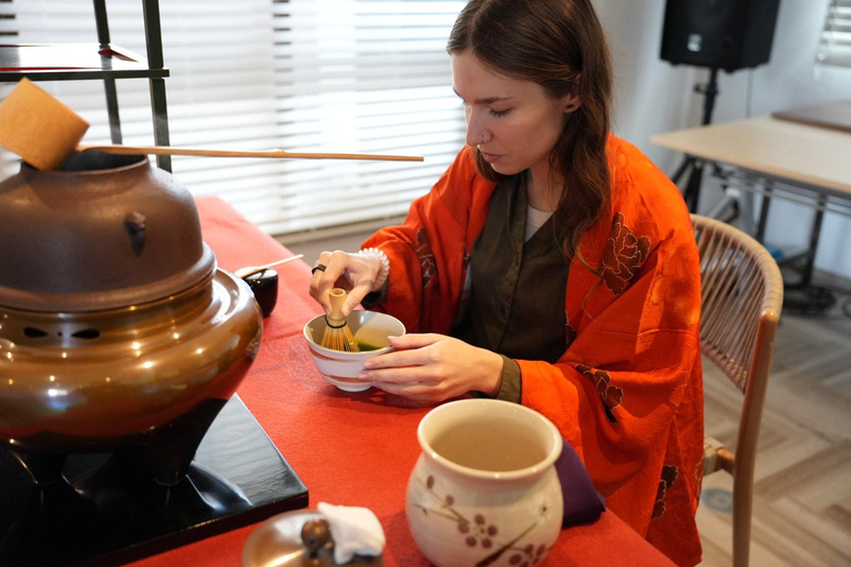 Osaka: Private Tea Ceremony Experience at Your Location