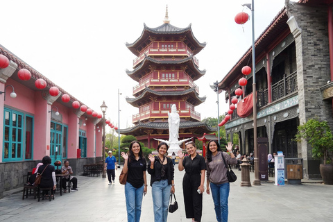 Jakarta Sunset, Chinatown & Night Food Walk Jakarta: Chinatown and Kota Tua Evening Walking Tour