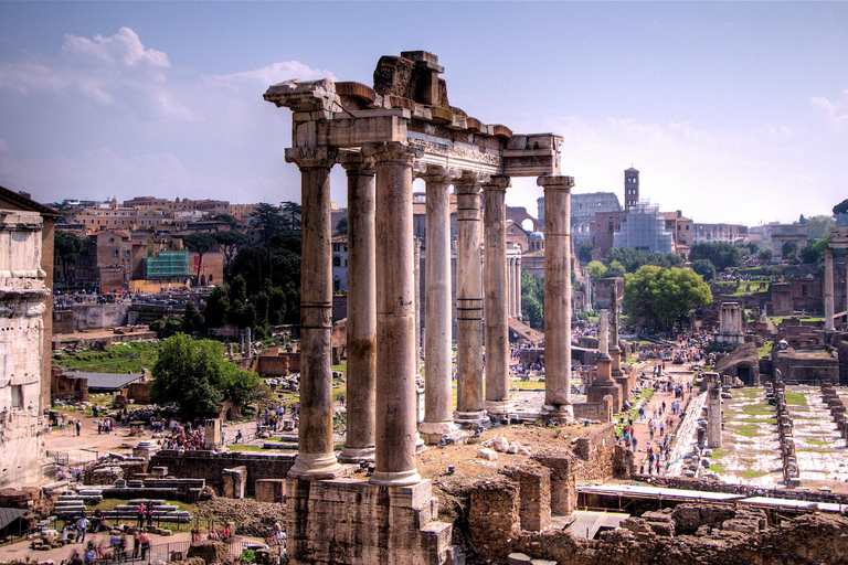 Rome: Colosseum, Roman Forum, & Palatine Group Tour Rome: Colosseum English Skip the Line Guided Tour with Forum