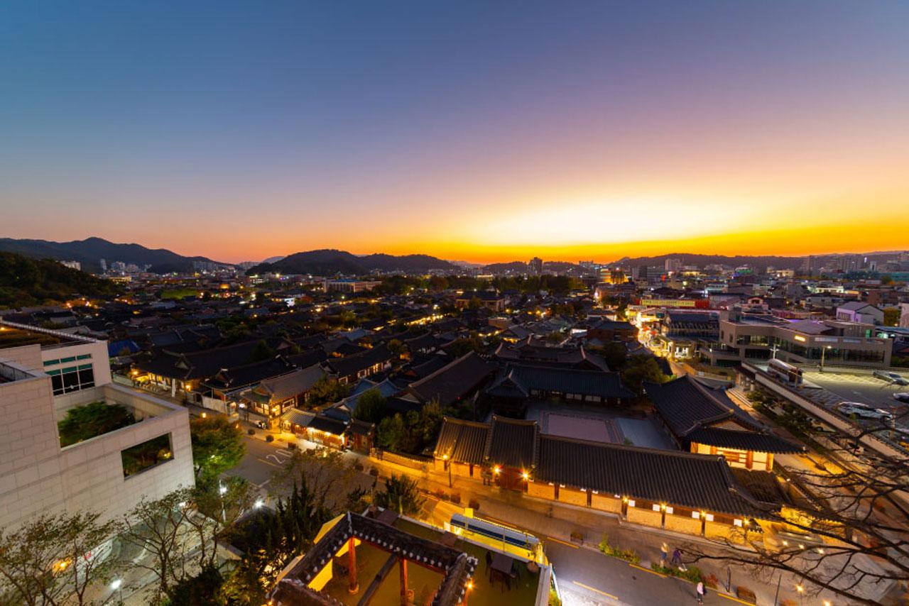 Jeonju: Privater Taxi-Tour mit Charterwagen