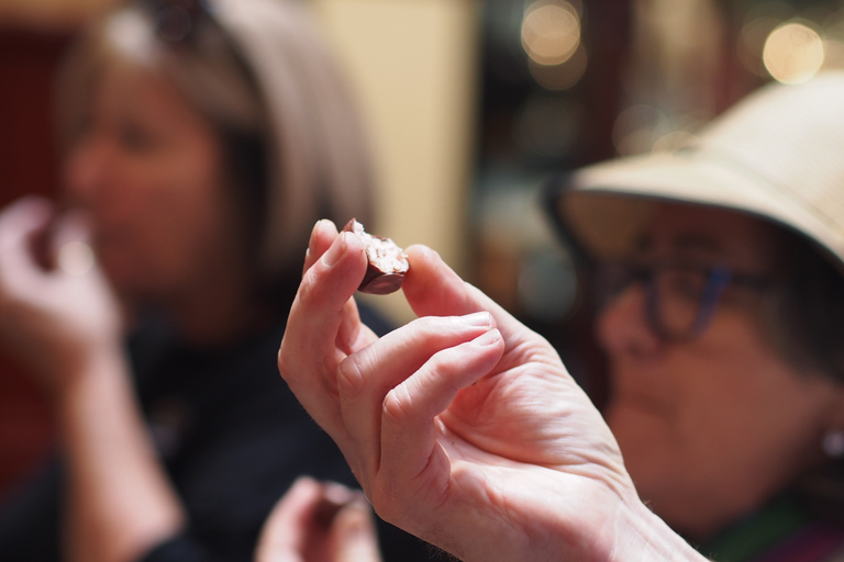 Melbourne: Guided Chocolate Walking Tour of the city