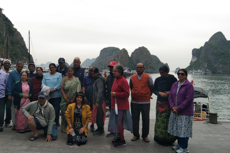 Von Ha Noi - Ganztagesausflug Ha Long Bay