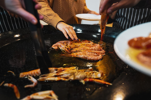 Barcelona: Clase de cocina de paella de marisco y mercado de la Boquería