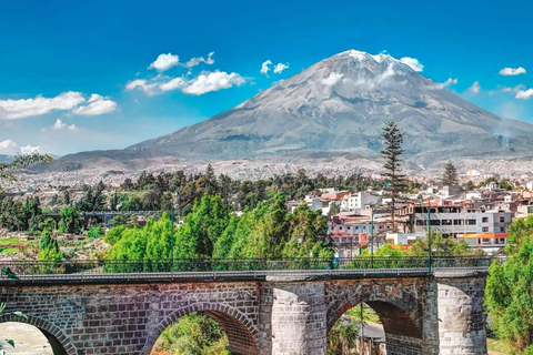 Ab Arequipa: Mirabus Stadtführung | Yanahuara Aussichtspunkt |