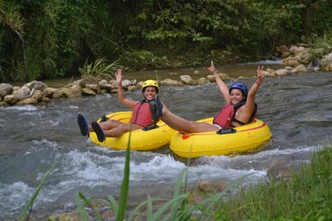 Descente rapide de la rivière en chambre à air depuis Montego BayDescente de rivière en chambre à air depuis Montego Bay