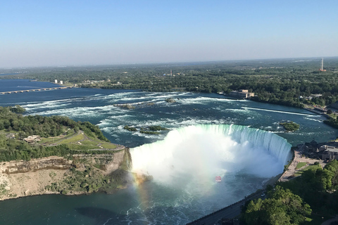 Cataratas do Niágara: Tour c/ Torre, Viagem e Cruzeiro de BarcoEpic Niagara Falls Tour c/ Torre, Viagem e Cruzeiro de Barco
