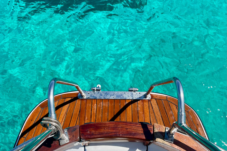 Malta: Comino Crystal Lagoons & Sea Caves Private Tour 3 hour private boat trip