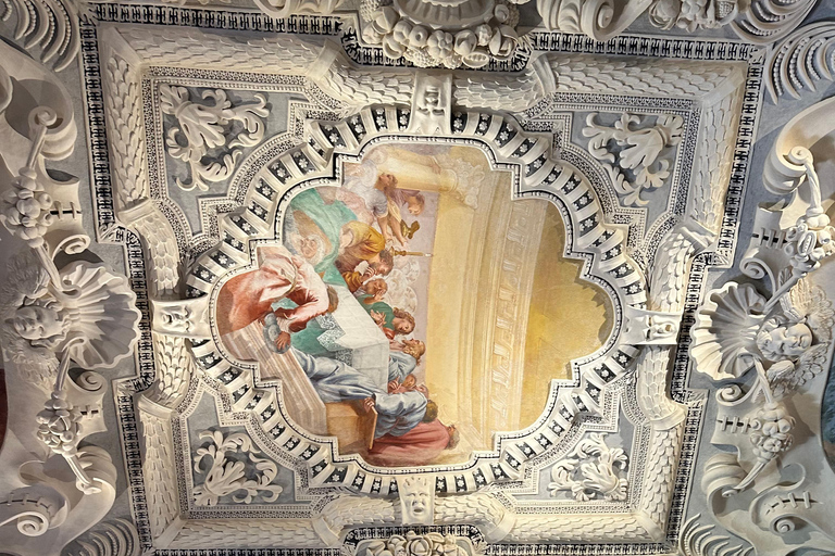 Kaunas: Pažaislis Monastery and Church Guided Tour